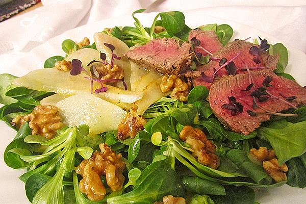 Rocket Salad with Beef Steak, Pears and Walnuts