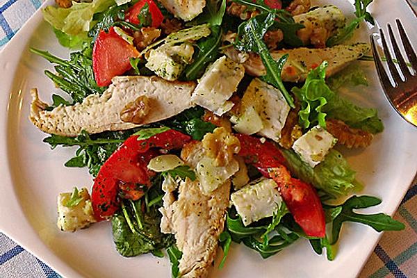 Rocket Salad with Chicken Fillet and Gorgonzola
