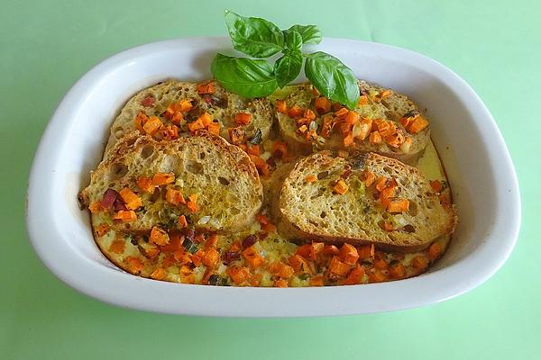 Roll Casserole with Carrots and Bacon