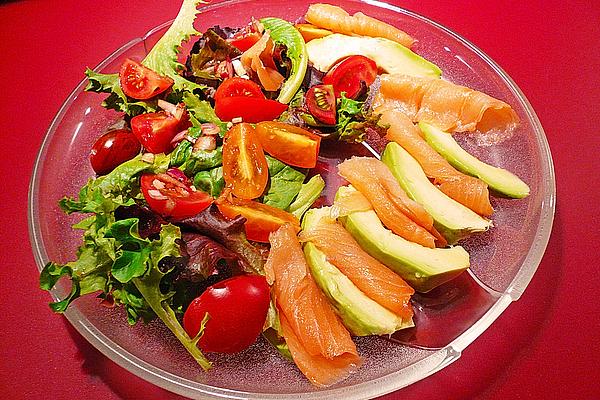 Salad with Avocado and Salmon