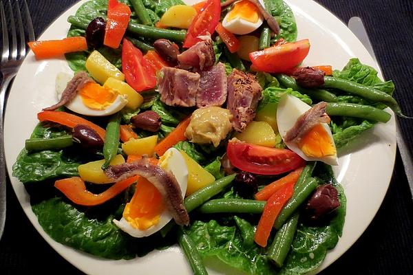 Salade Nicoise with Fresh Tuna