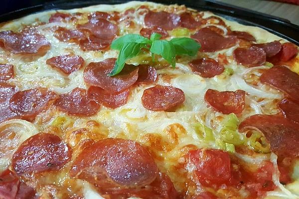 Salami Mozzarella Pizza