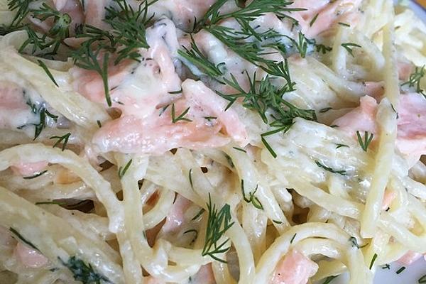 Salmon Cream Sauce with Spaghetti