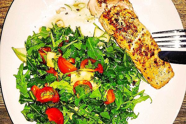 Salmon Fillet on Rocket Salad with Cherry Tomatoes and Pear and Delicious Balsamic-honey Dressing