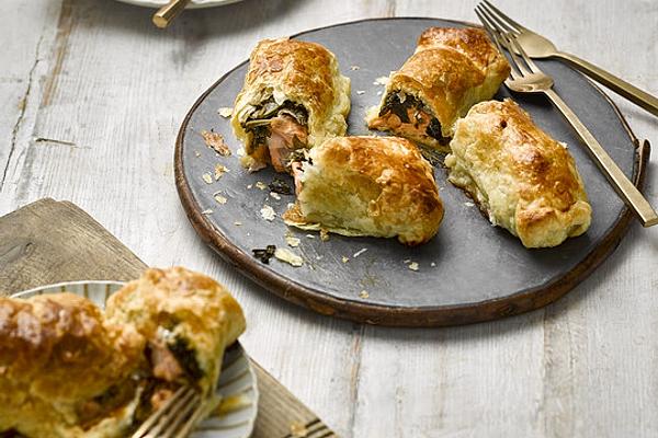 Salmon Packet in Puff Pastry with Kale