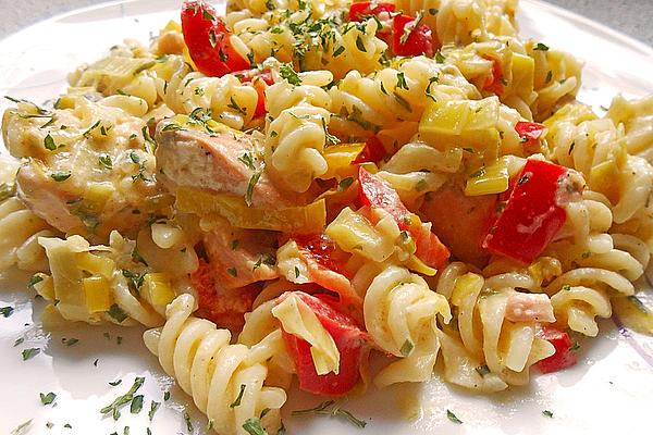 Salmon Pan with Vegetables and Pasta