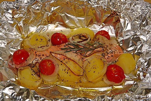 Salmon with Vegetables and Potatoes