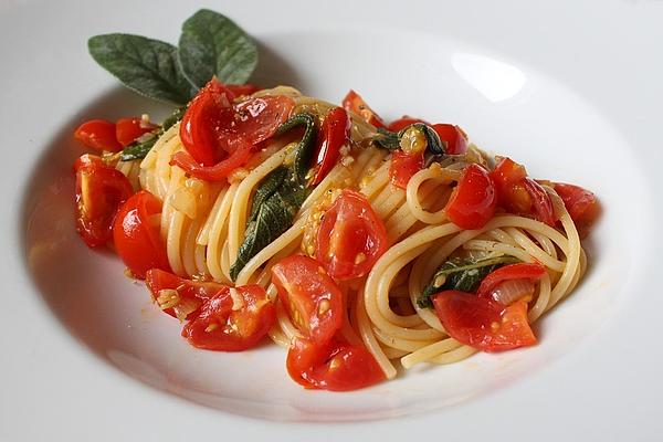 Salvia Pomodoro Pasta