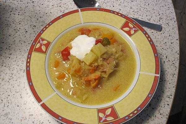 Sauerkraut Soup with Smoked Pork
