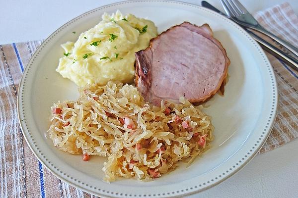 Sauerkraut with Mashed Potatoes and Smoked Pork