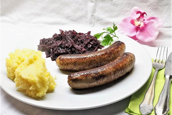 Sausages with Red Cabbage and Mashed Potatoes
