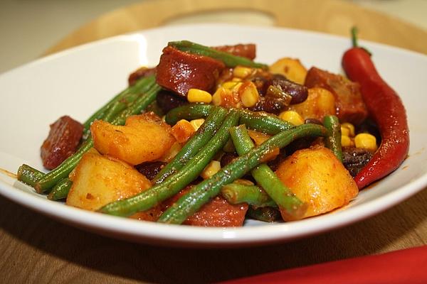 Savory, Spicy Western Pan with Potatoes and Sucuk