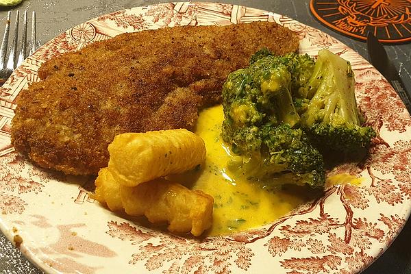 Schnitzel Viennese Style with Broccoli