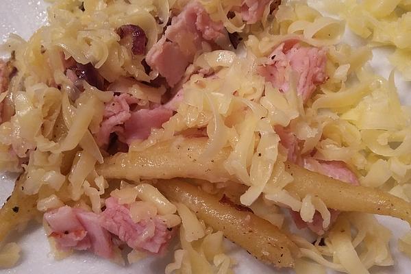 Schupfnudeln with Onions, Ham and Cheese