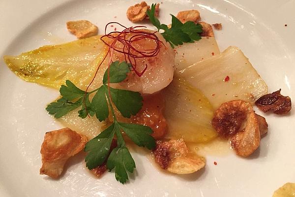 Seared Scallops on Chicory and Physalis Braised in Port Wine