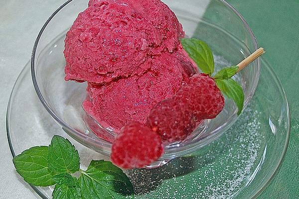 Semi-frozen Raspberry Cream