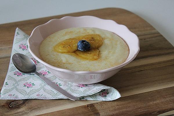 Semolina Porridge with Fried Banana