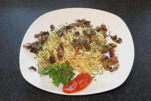 Sheep Cheese Garlic Spaghetti