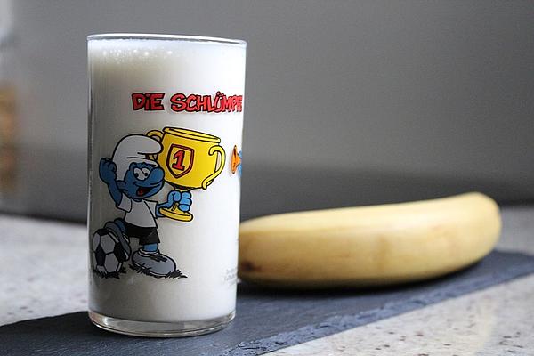 Simple Banana Shake with Glucose