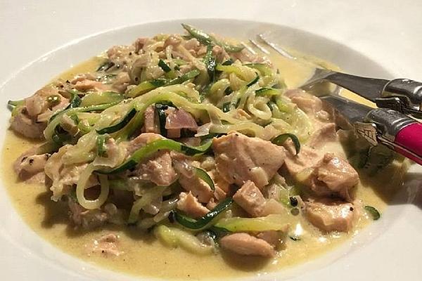 Sliced ​​salmon with Zucchini Noodles, Star Anise and Butter