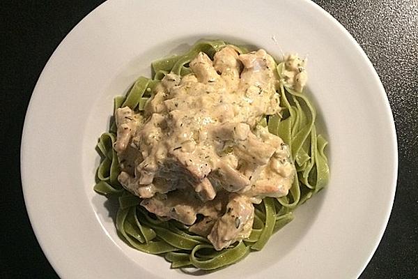 Sliced ​​turkey Breast in Garlic Sauce