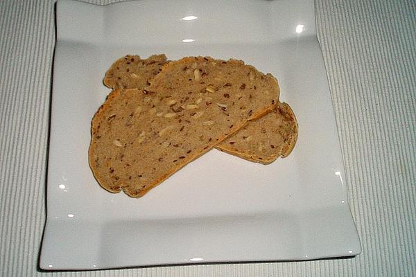 Small Bread with Sunflower Seeds and Flax Seeds
