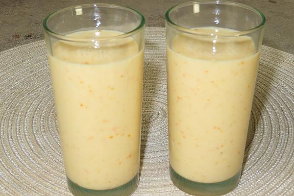 Smokey`s Breakfast Drink with Persimmons