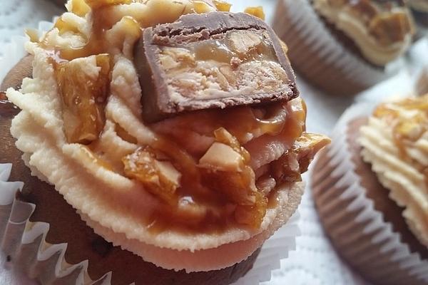Snickers Cupcakes with Cream Cheese Caramel Frosting and Peanut Brittle