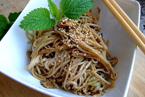 Soba Noodles with Sesame Seeds and Soy Sauce