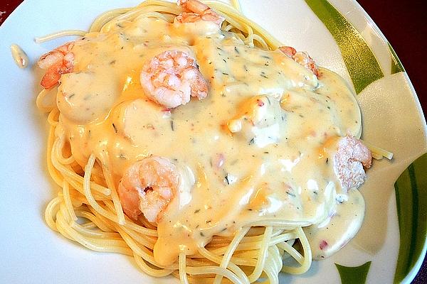 Spagetti with King Prawns in Garlic and Cheese Sauce