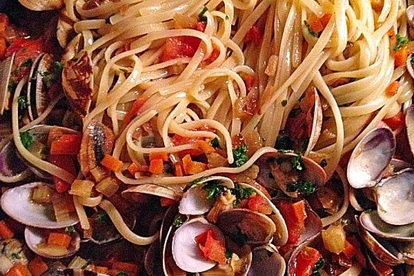 Spaghetti Alle Vongole Posillipo