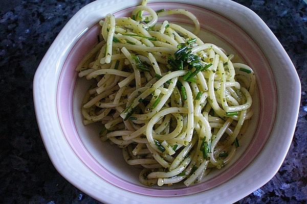 Spaghetti and Garlic Salad