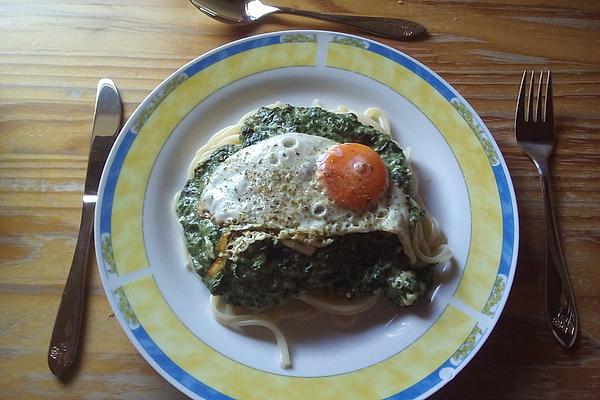 Spaghetti Colin with Spinach, Sheep Cheese and Fried Egg