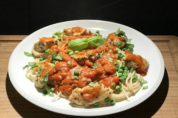 Spaghetti in Paprika Sauce with Chicken