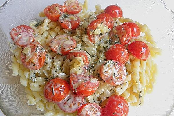 Spaghetti in Thyme Cream with Cocktail Tomatoes