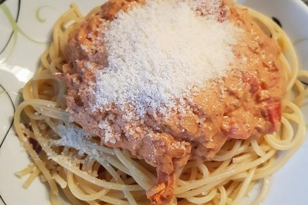 Spaghetti in Tuna Tomato Sauce