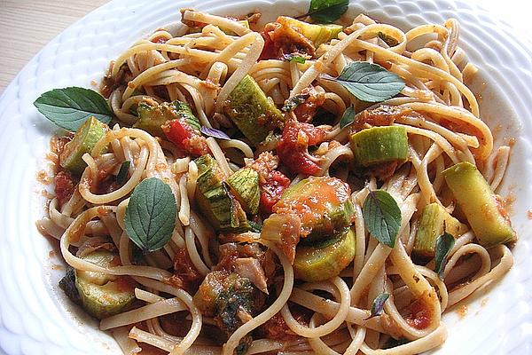 Spaghetti in Zucchini-tuna Sauce
