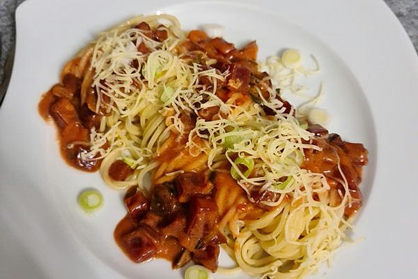 Spaghetti with Beetroot Gorgonzola Sauce