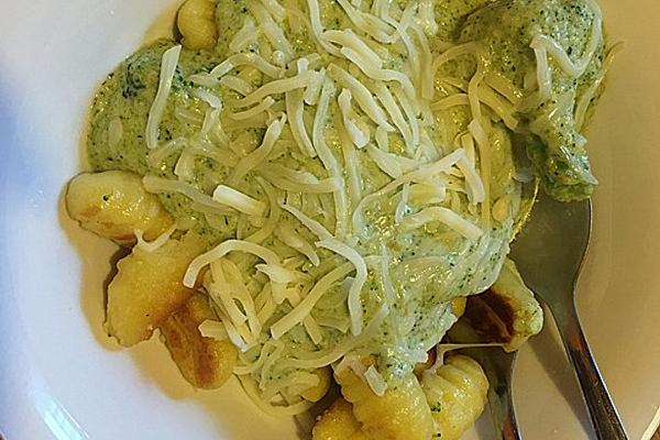 Spaghetti with Broccoli Sauce La Ma-ja