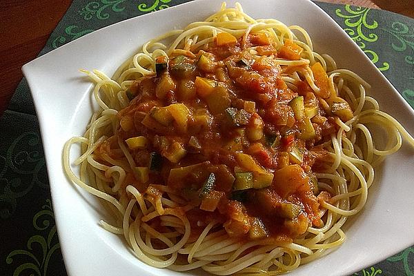 Spaghetti with Fried Vegetables and Tomato – Cream Sauce