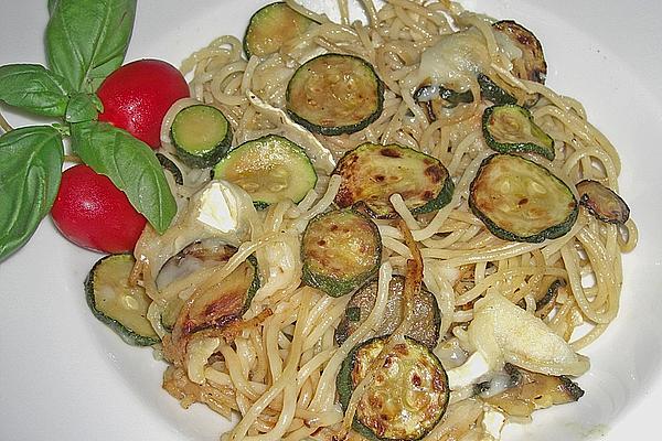 Spaghetti with Goat Cheese and Zucchini