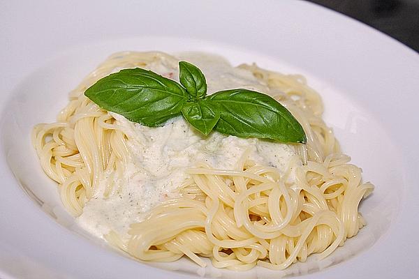Spaghetti with Gorgonzola Sauce