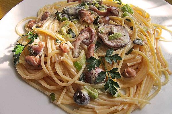 Spaghetti with Mixed Mushrooms