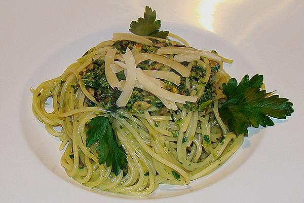 Spaghetti with Parsley – Garlic Sauce