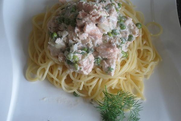 Spaghetti with Salmon and Peas