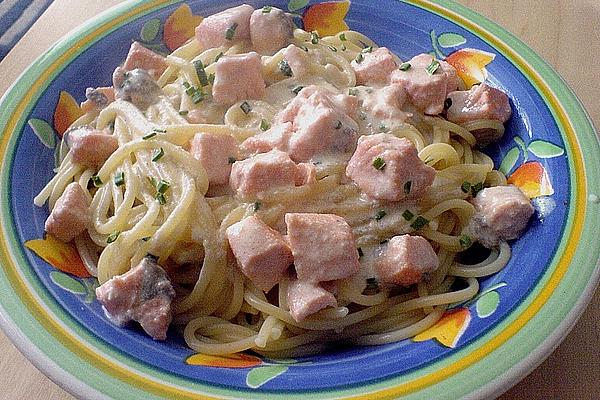 Spaghetti with Salmon – Pernod Sauce