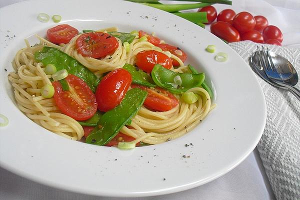 Spaghetti with Snow Peas and Cherry Tomatoes