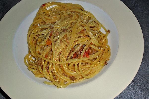 Spaghetti with Spicy Minced Meat Sauce