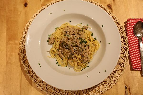 Spaghetti with Tuna Capers Sauce