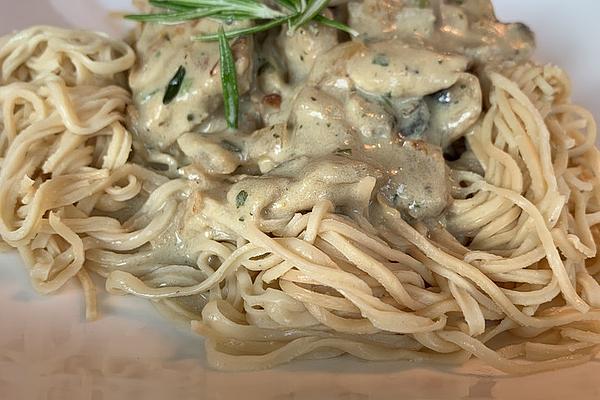 Spaghetti with Turkey – Mushroom Ragout